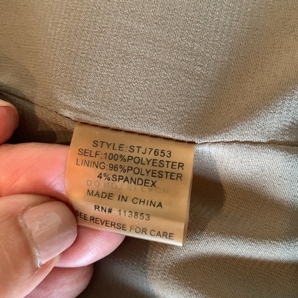 DL belted vest XS, fits S too - Picture 6 of 6